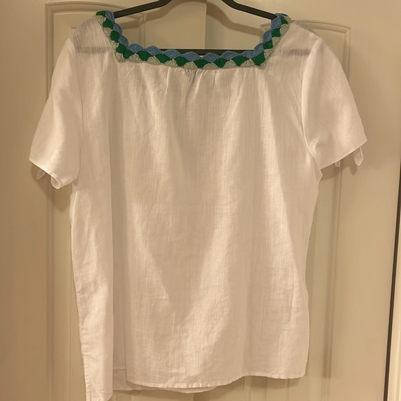 Talbots NWT linen/cotton blend blouse with trim - Picture 2 of 4